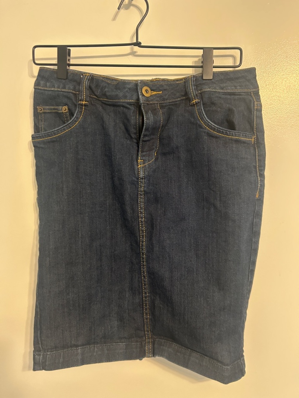 H&M Women’s Dark Blue denim mini skirt